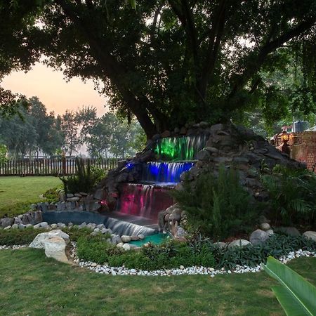 Sunahari Bagh - Pool Farm Retreat @ Гургаон Екстериор снимка