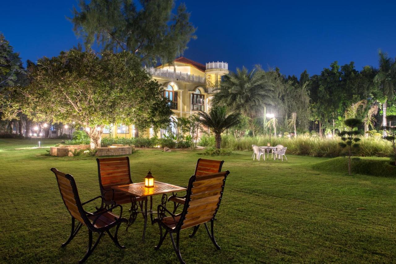 Sunahari Bagh - Pool Farm Retreat @ Гургаон Екстериор снимка